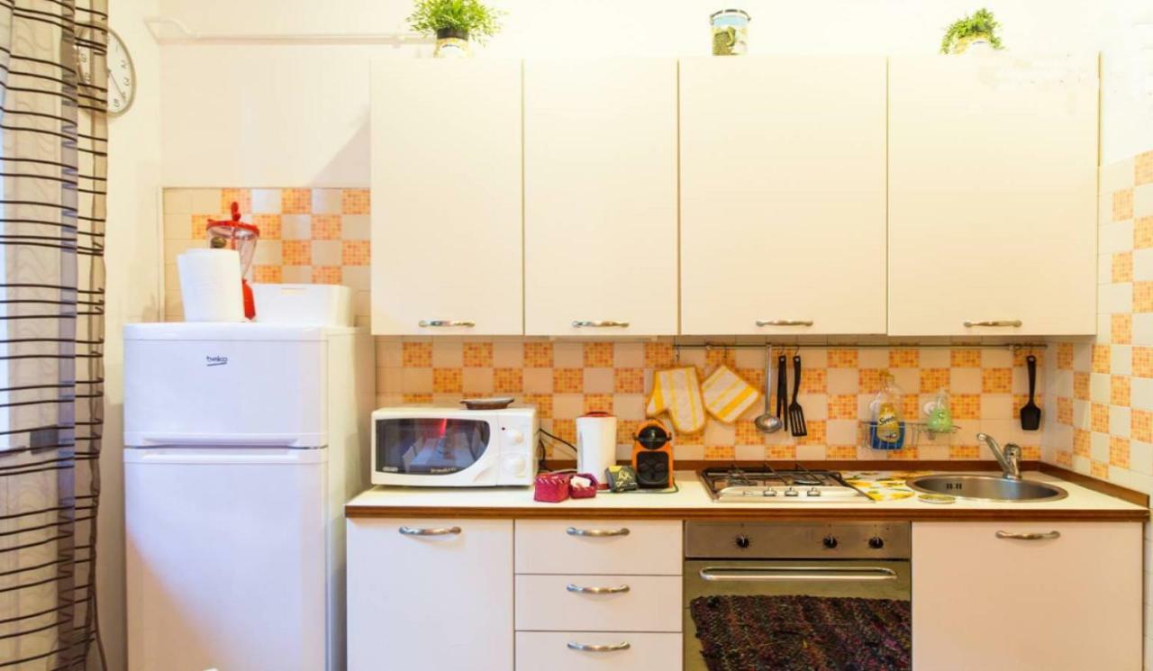 Isola Lagosta Apartment Милано Екстериор снимка